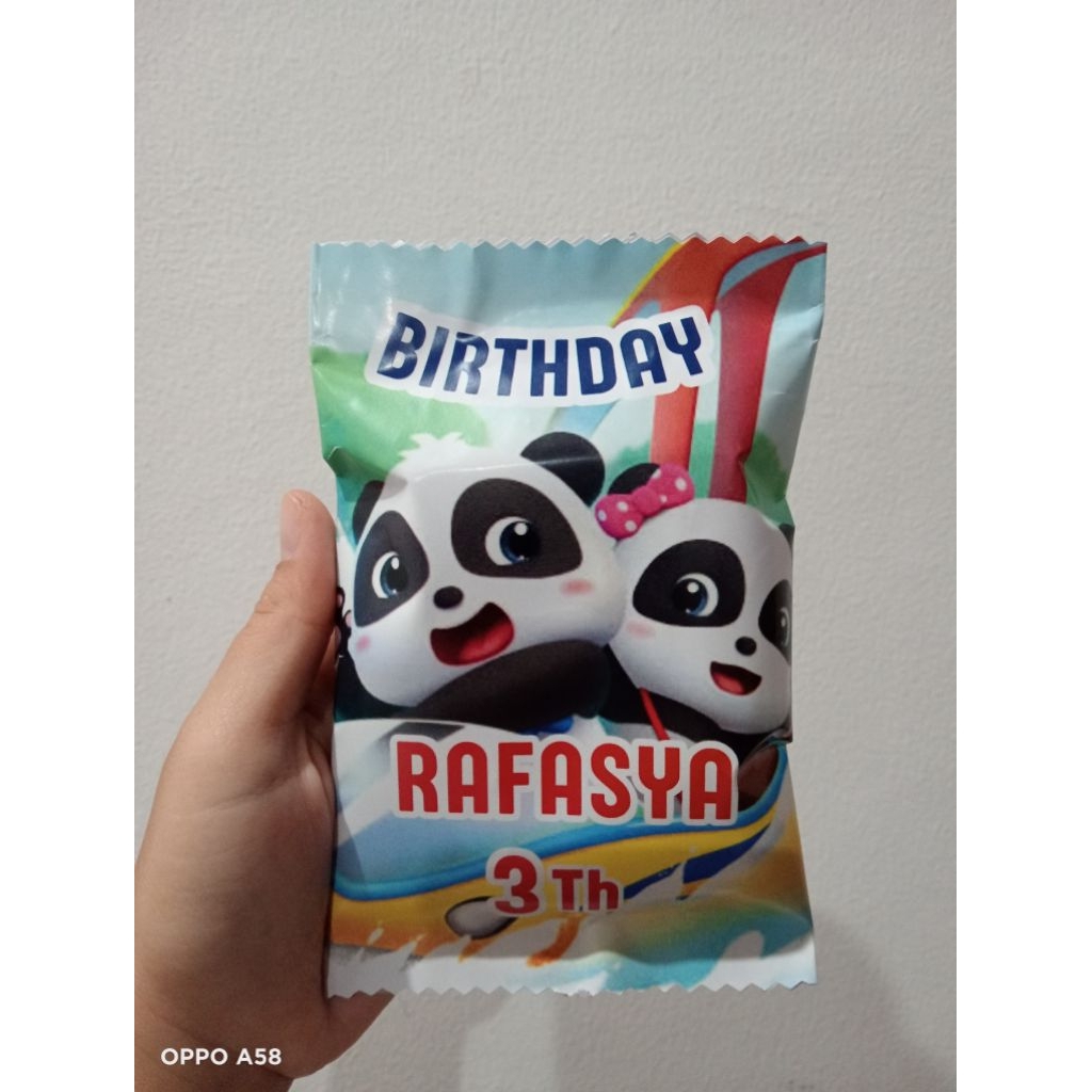 

Snack Pouch Ulang Tahun. Paket/Hampers Ulang Tahun. Sudah include Snack dan Mainan Anak