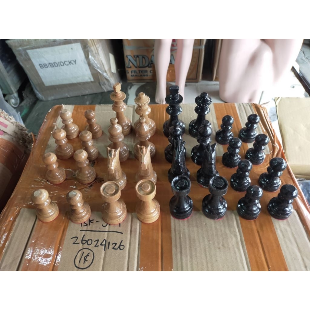 Bidak Catur Kayu Size Jumbo Terbuat Dari Kayu Apel