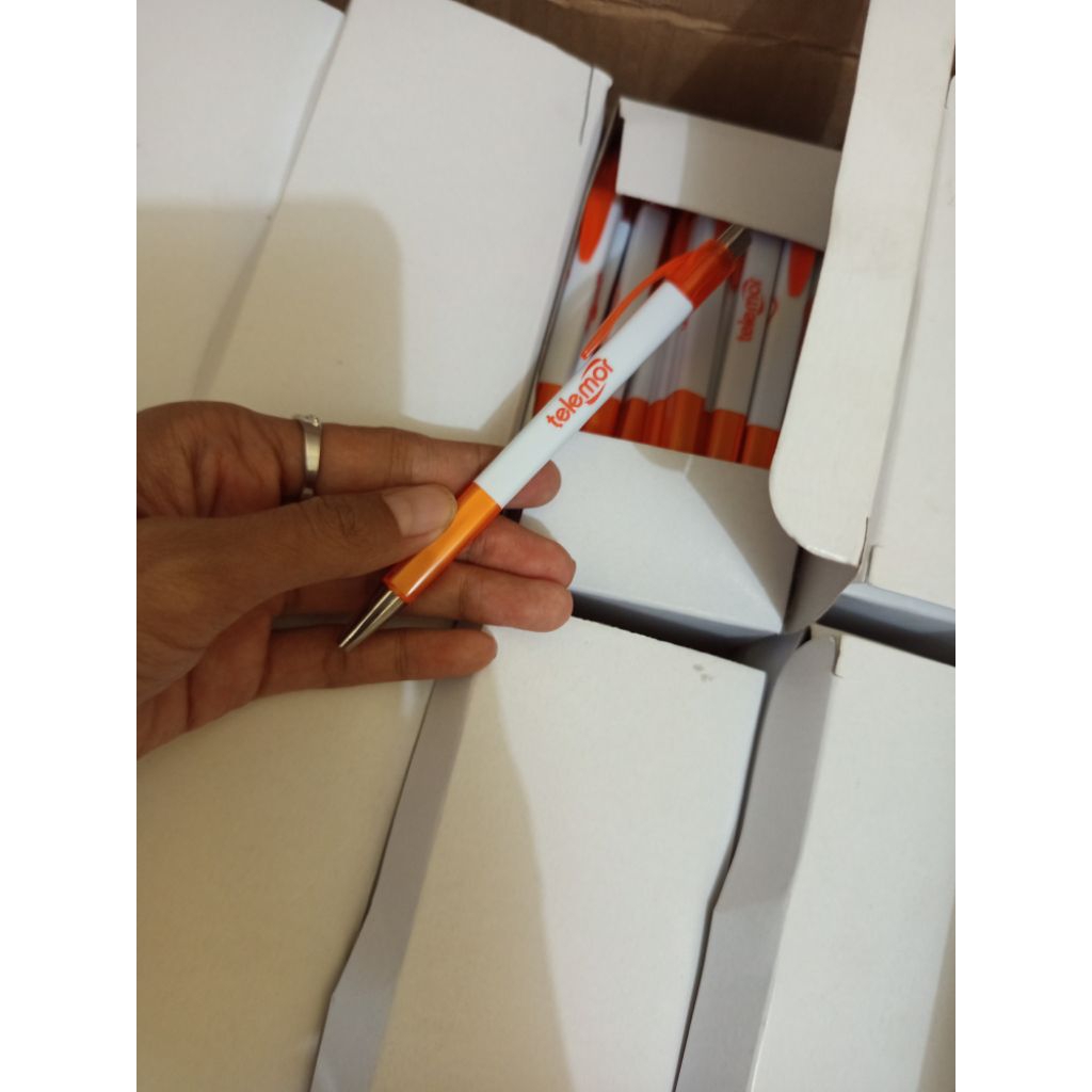 

Pulpen Custom/ Pulpen Murah / Pulpen Promosi