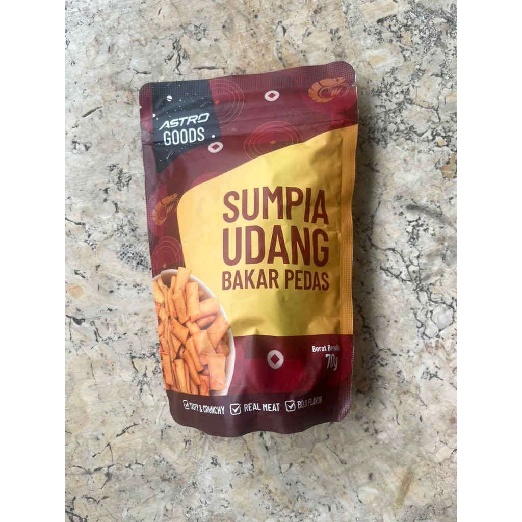 

[PRODUCT INDONESIA] ready surabaya sumpia udang rasa bakar pedas 70 gram astro food / camilan snack sumpia seafood udang produksi indonesia