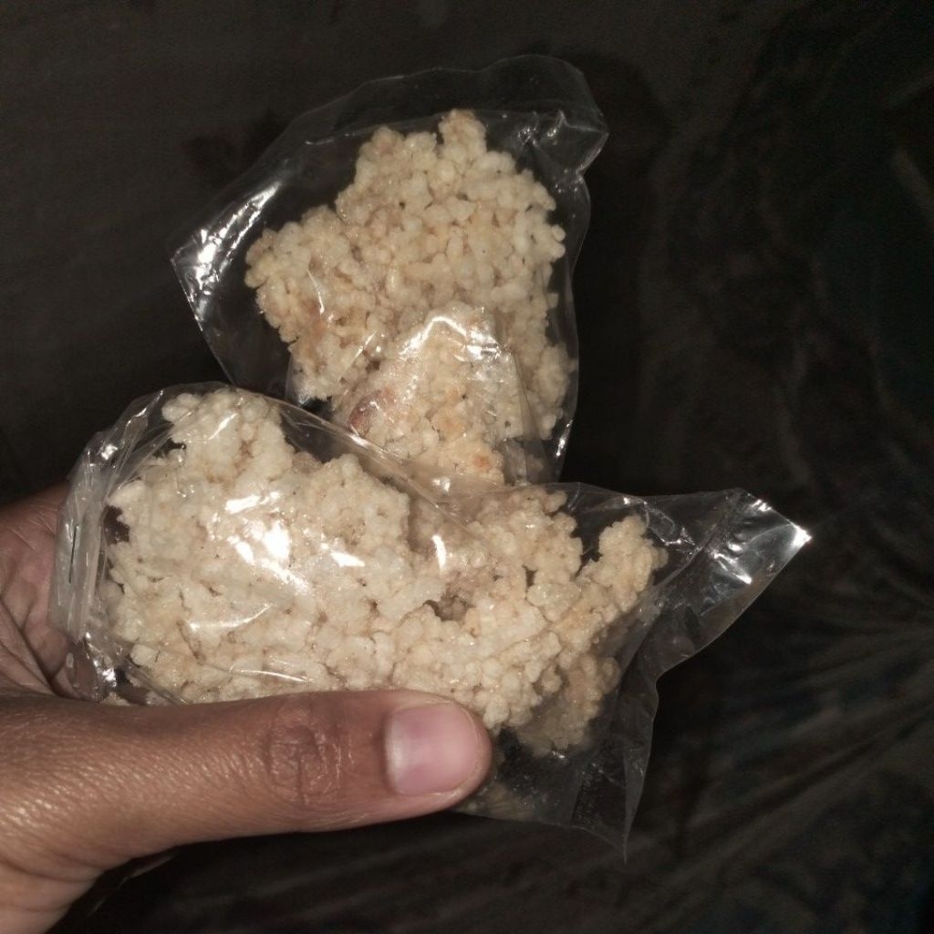 

intip kerak nasi goreng siap makan