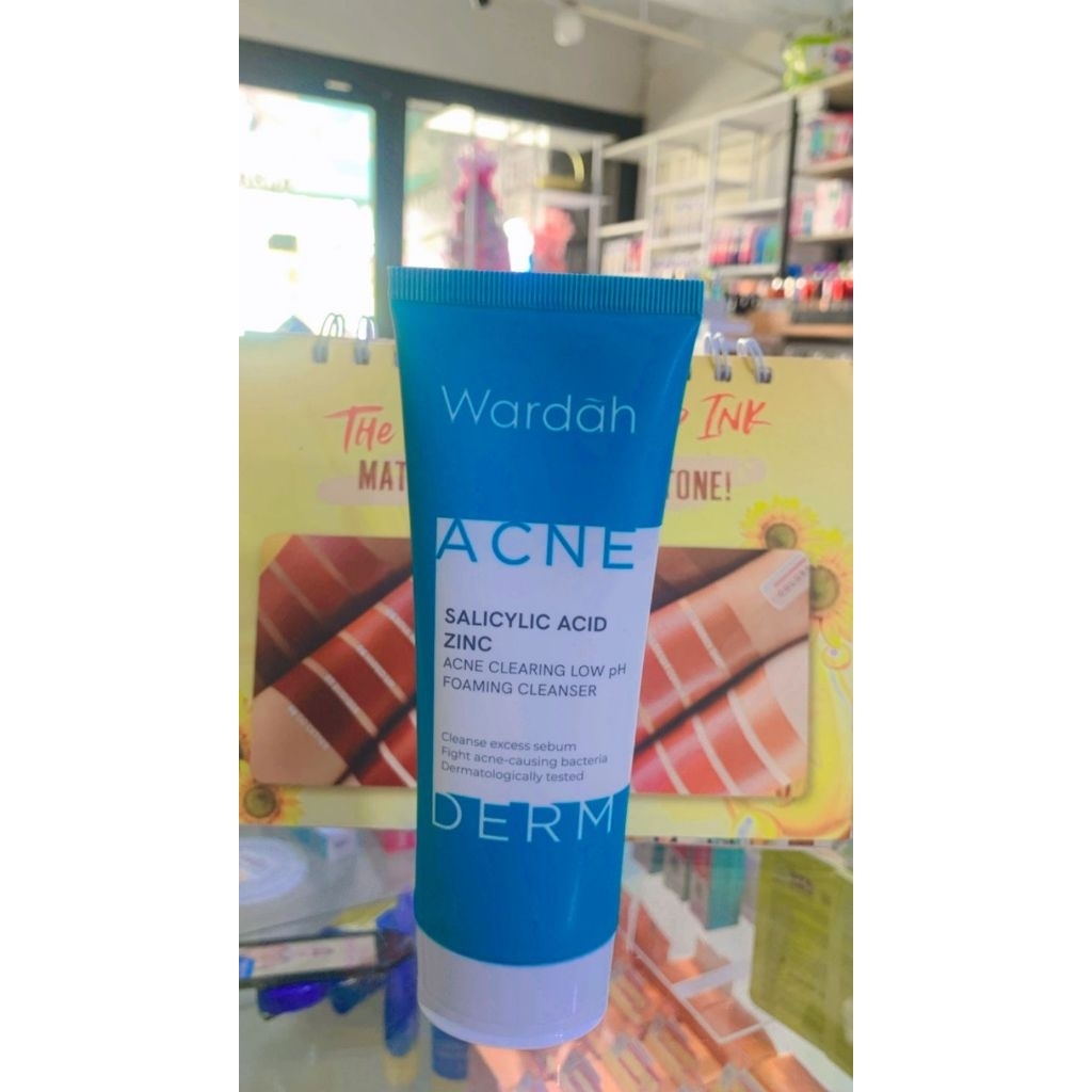 Wardah ACNE Foaming Cleanser