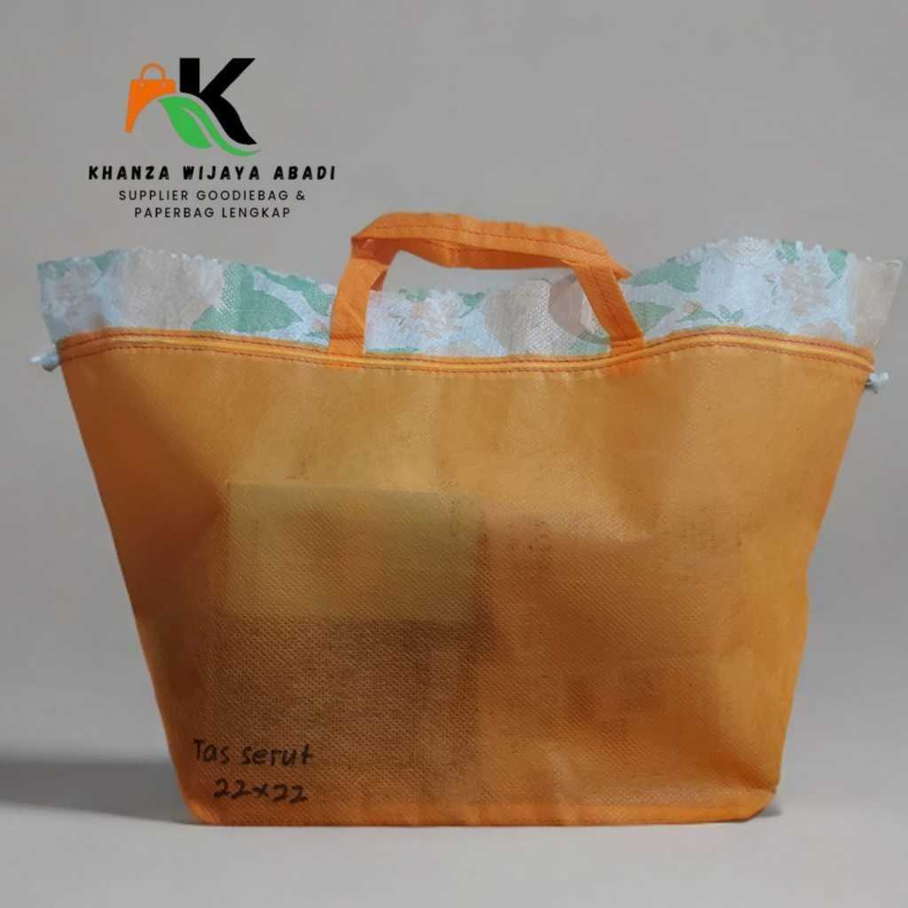 

Spunbond Bag / Tas Serut 22x22 / Tas Kotak Nasi Tas Besek Hajatan Serut / Harga Lusinan