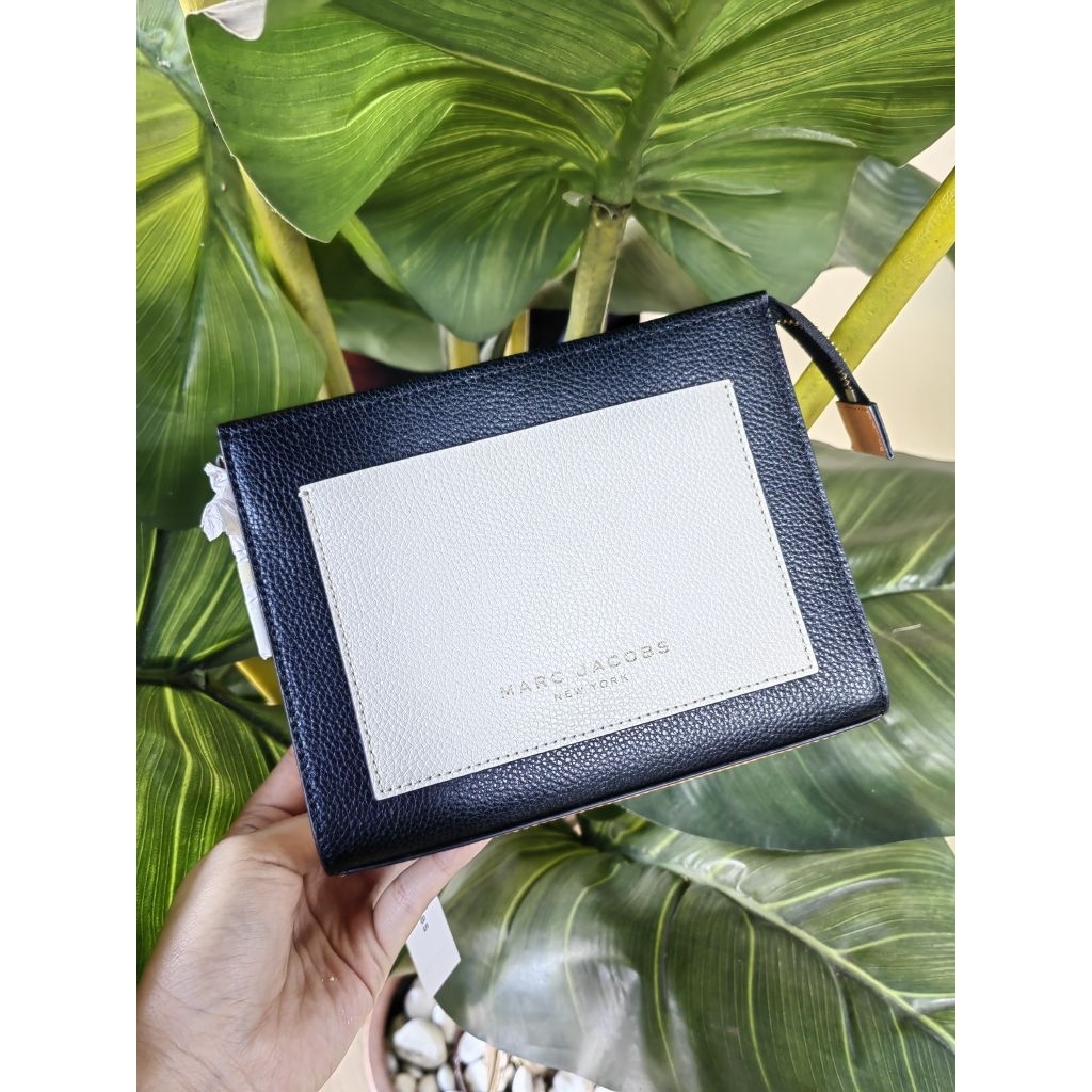 Marc jacobs mini pouch