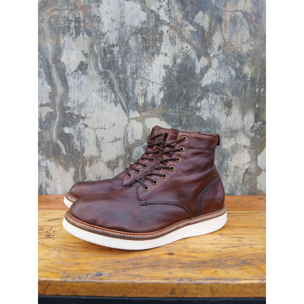 round toe boot aldo not redwing moctoe thorogood