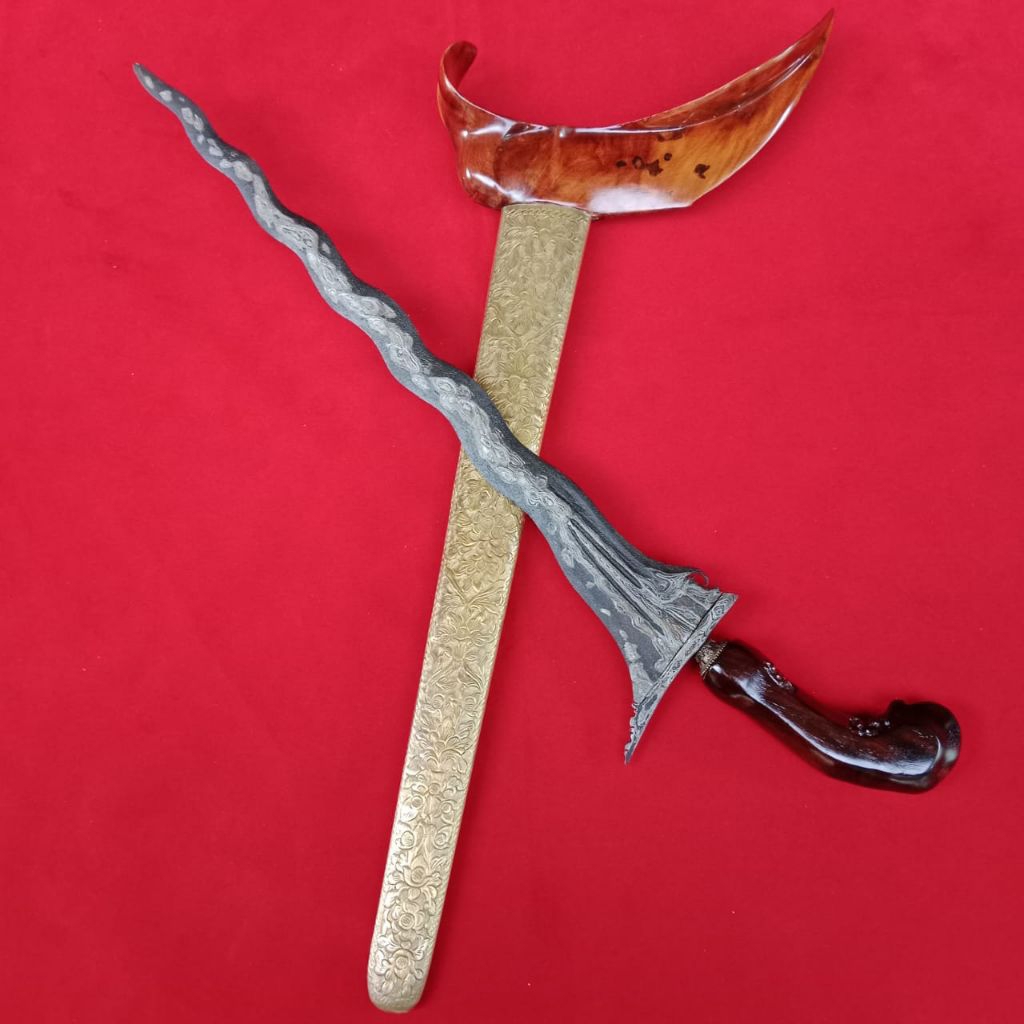 Koleksi Budaya Sengkelat luk 13 pamor Udan mas Tiban