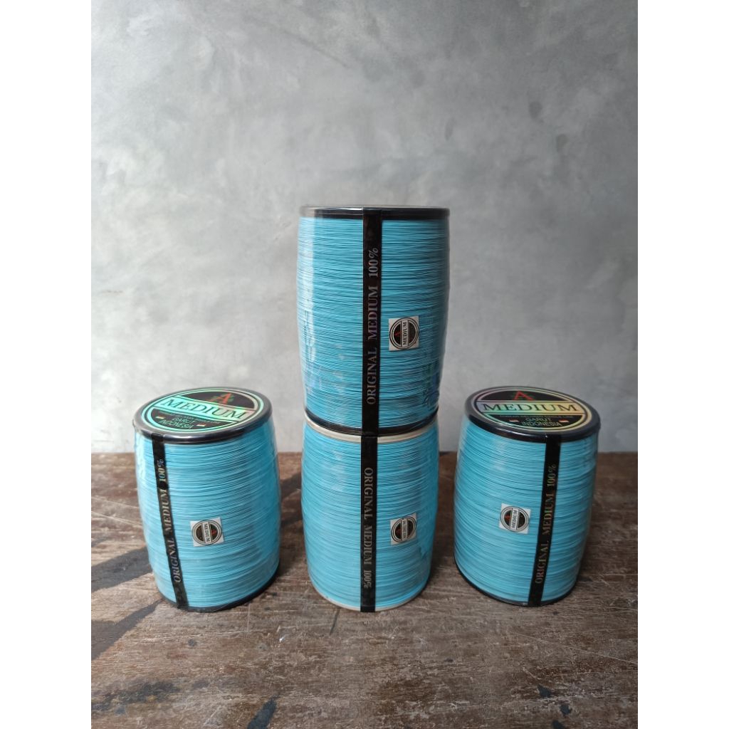 Gelasan medium warna biru langit 6000 yard