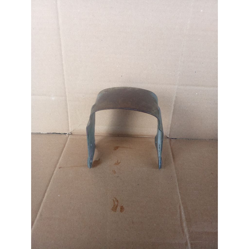 bracket pangkon dudukan spakbor depan Yamaha RX king original bekas copotan