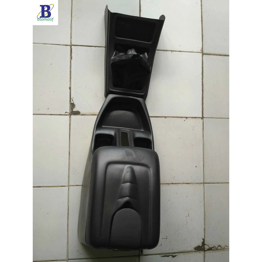 Console box kijang Kapsul