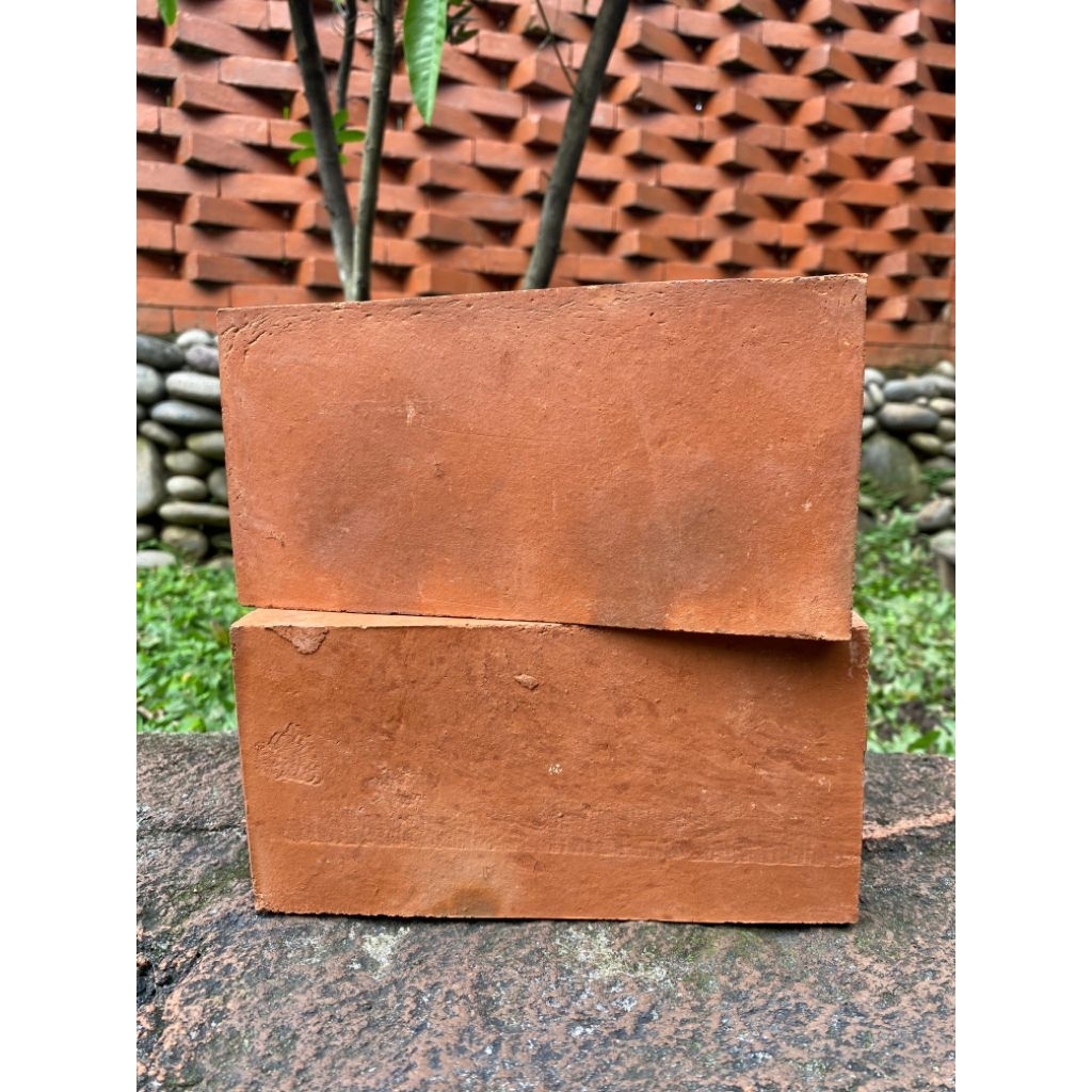 Ubin Tanah Liat, Lantai Terakota, Lantai Bata Tempel, Keramik Bata Tbk