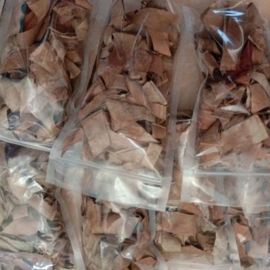 

Isi 2 bungkus daun salam bumbu kering iris-az