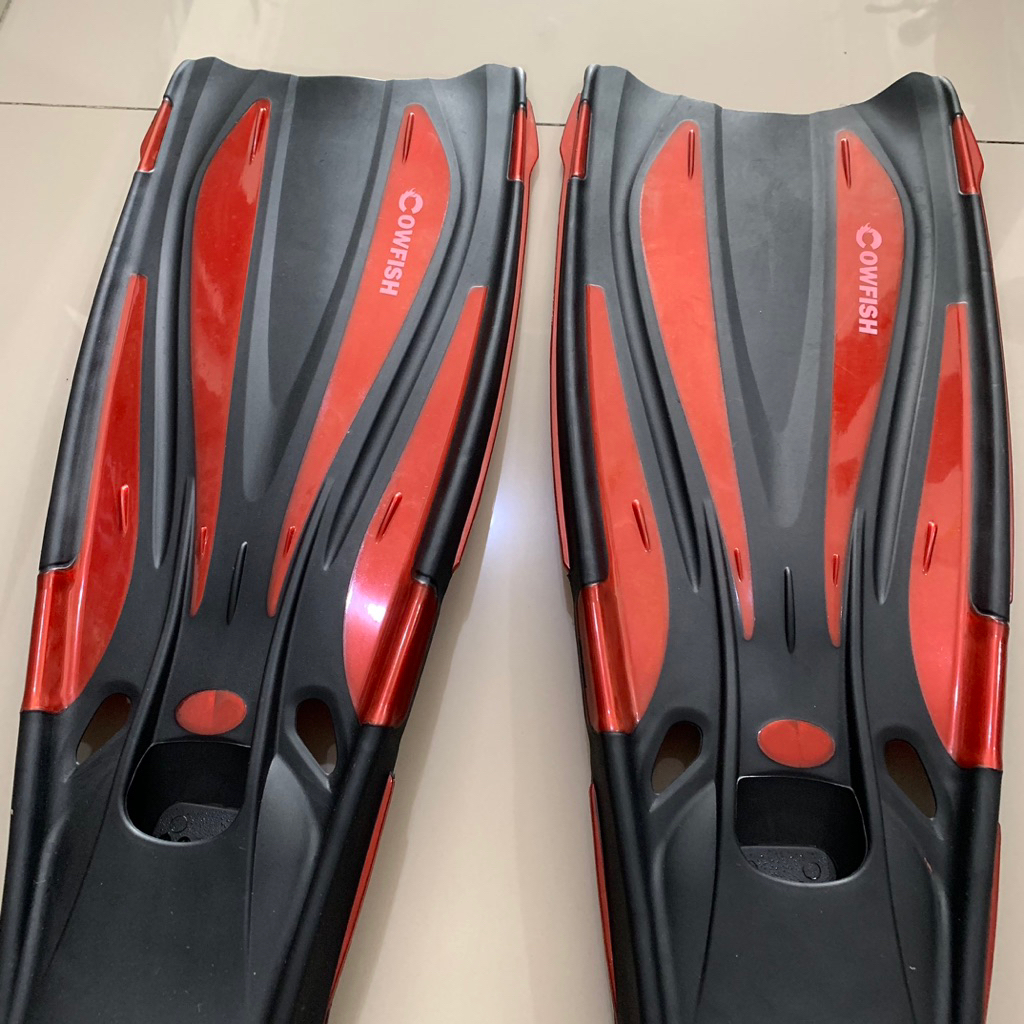 Cowfish Kaki Katak Diving Fins Snorkeling Kaki Katak Renang Dewasa (Merah Hitam)