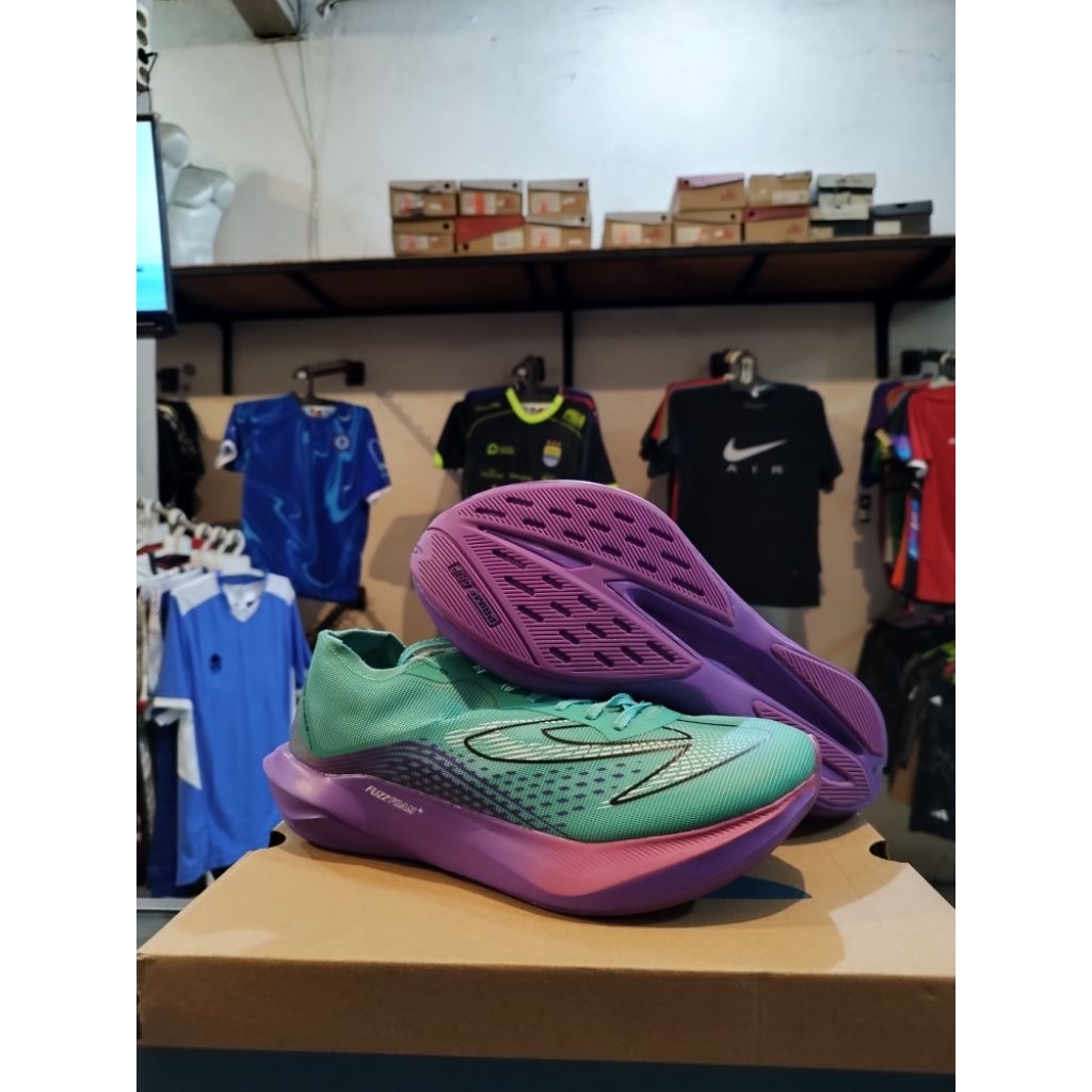 NINETEN HAZE STRIKE PRO