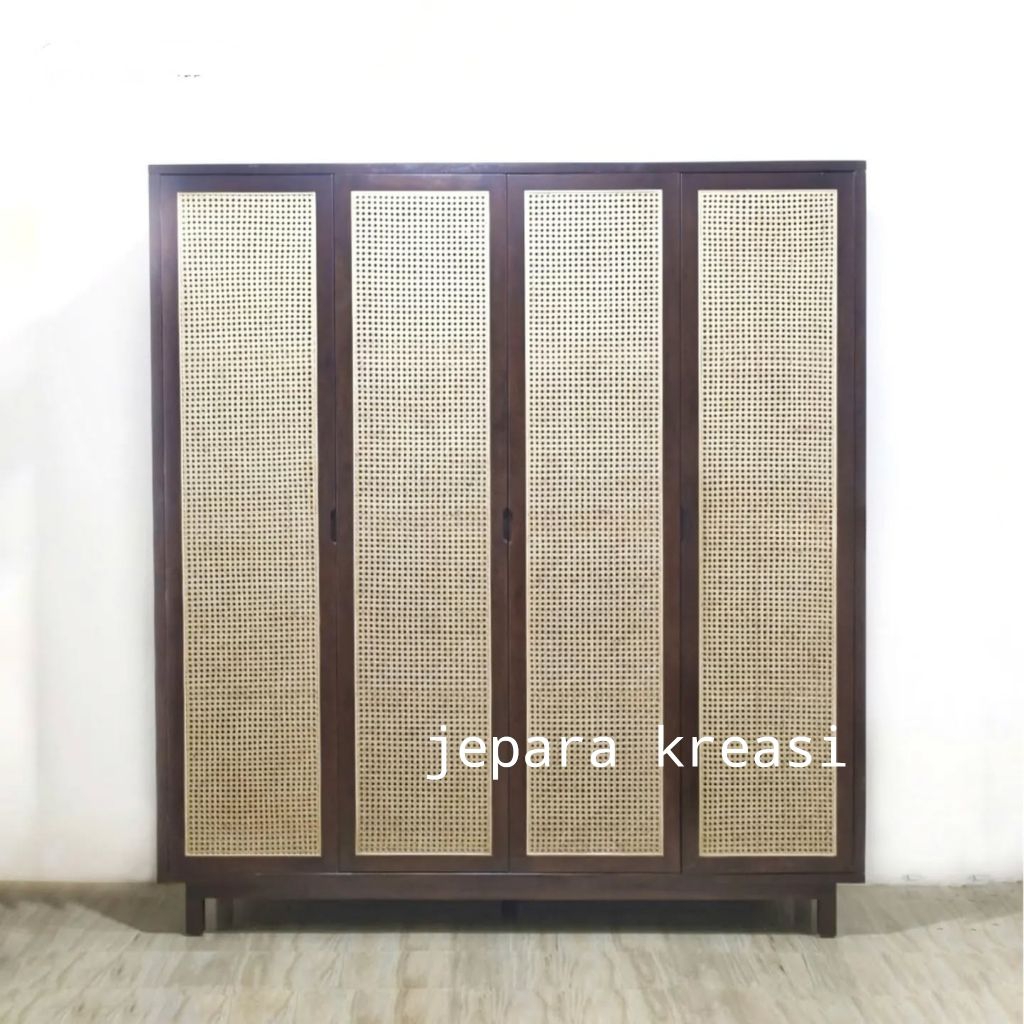 lemari pakaian 4 pintu rotan kayu jati minimalis, lemari pakaian kayu jati 4 pintu rotan minimalis