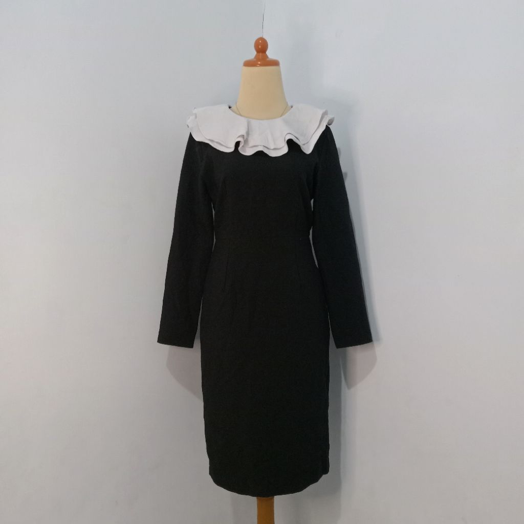 Dress Hitam Kerah None Korean Dress Gaun Lengan Panjang