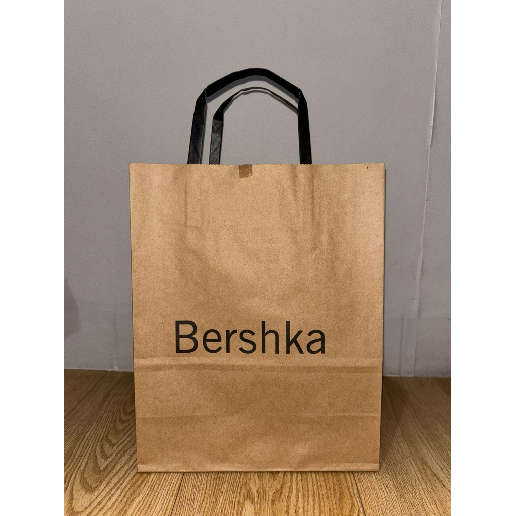 

Paperbag Bershka Small Size