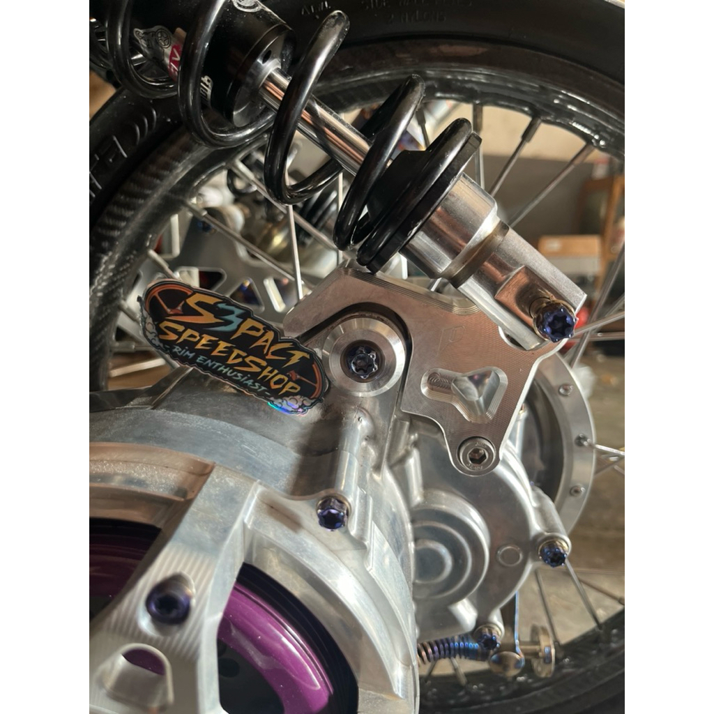 PROTAPER RAISER SHOCK BELAKANG /PEMUNDUR SHOCK BELAKANG AEROX V1/V2 NMAX NEW BAHAN CNC KUAT ANTI PAT