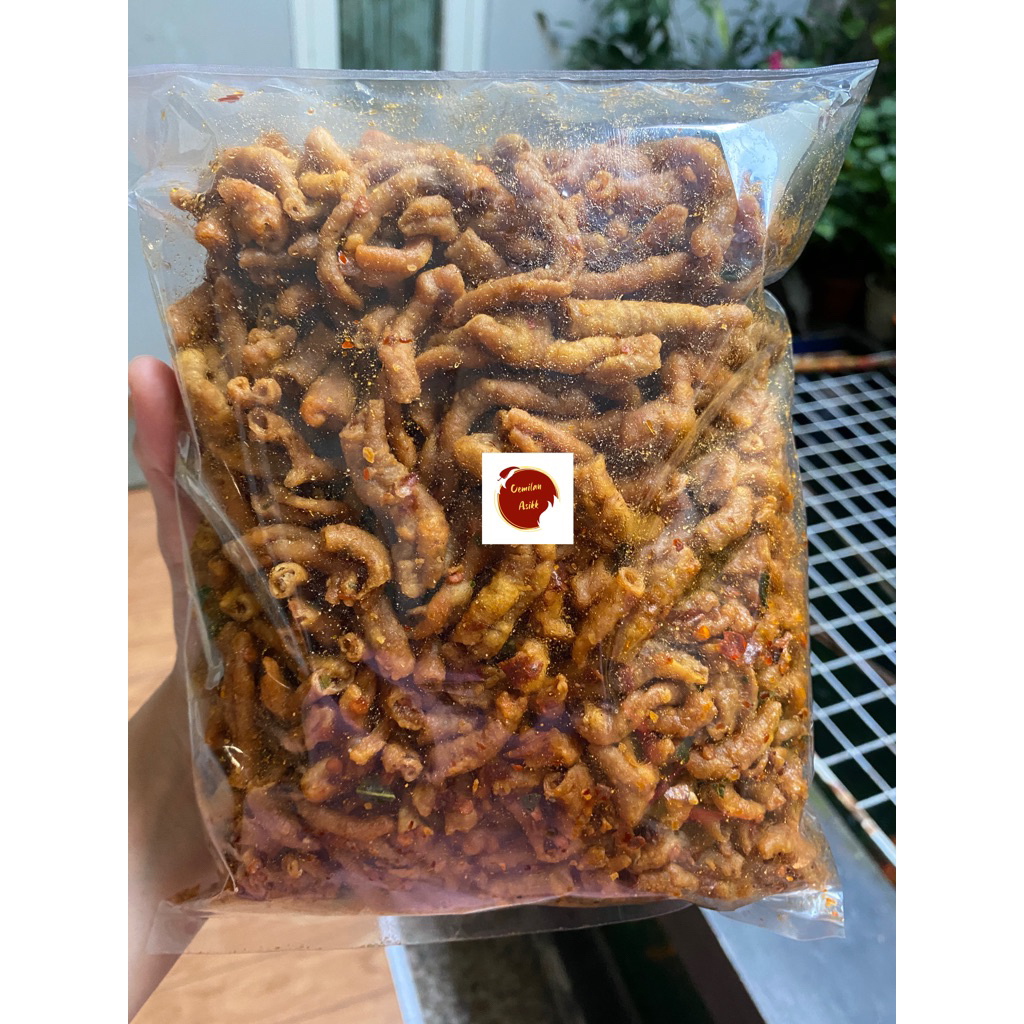 

Cahayadstore Usus Krispi / Keripik Usus 250 Gram / 500 Gram Usus Krispy Bumbu Pedas Daun Jeruk