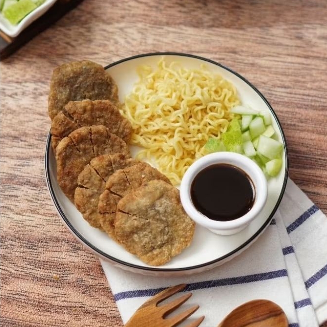 

cemilan pempek kulit ikan kakap