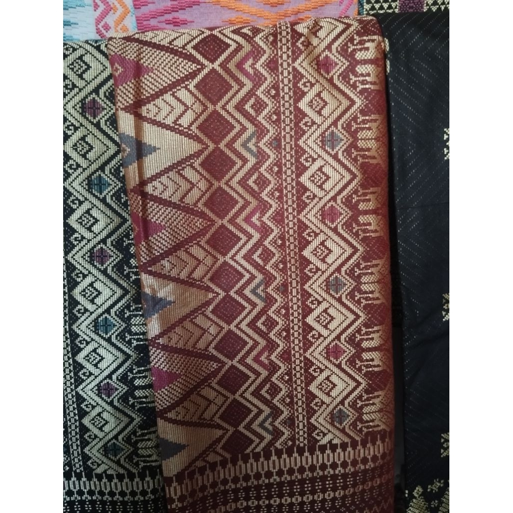 SONGKET TENUN LOMBOK SATU SET SELENDANG