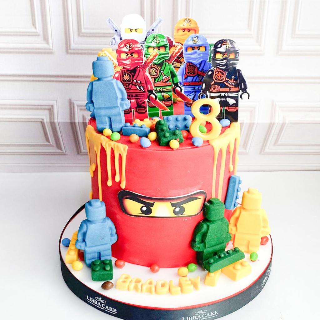 

Kue Ulang Tahun/Birthday Cake/Kue Ultah Tema roblox/roblox cake/Kue Birthday Jakarta