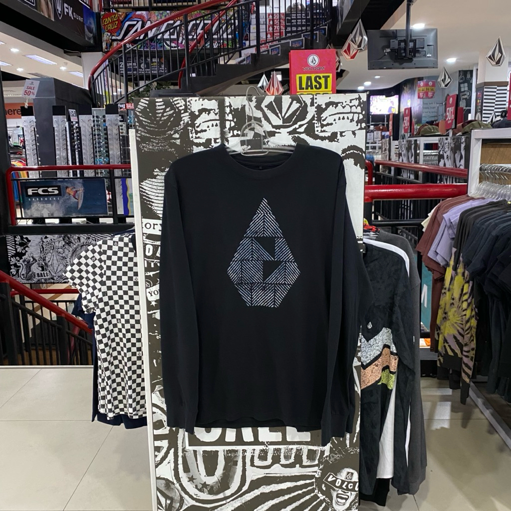 Kaos Volkom Anderson Longsleeve Tee Black Original