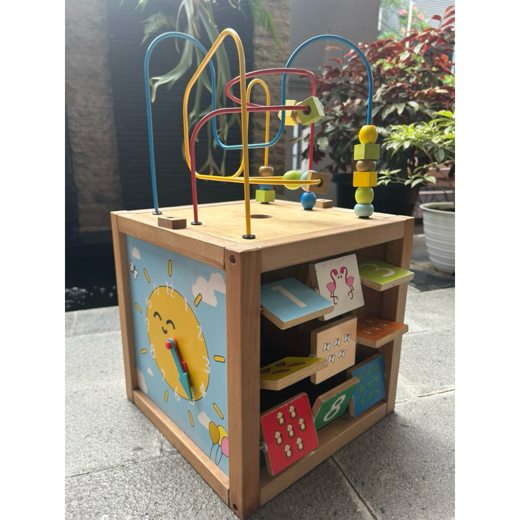 ELC- Giant Wooden Activity Cube, PRELOVED kondisi masih bagus