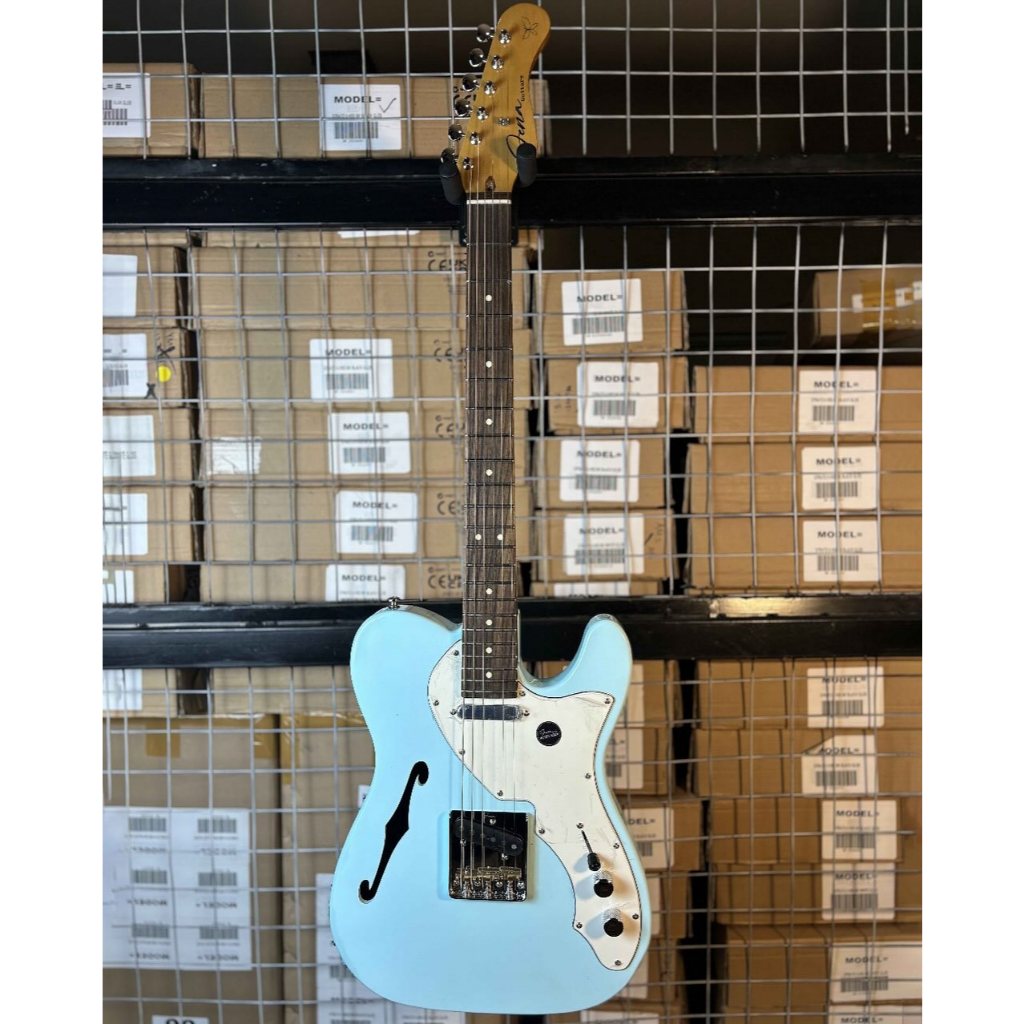 Fena Metamorfosis 2025 Telecaster Thinline Sonic Blue