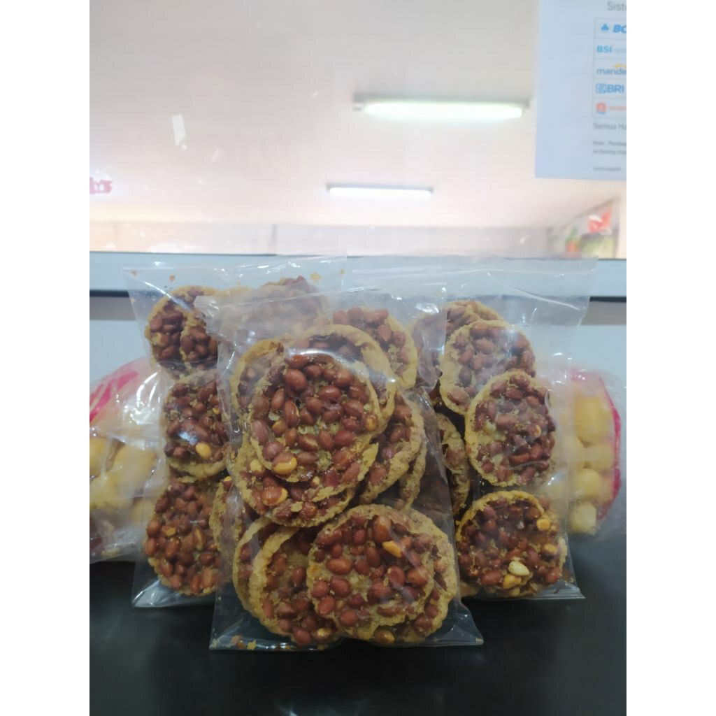 

Rizquna Peyek Kacang Bulat