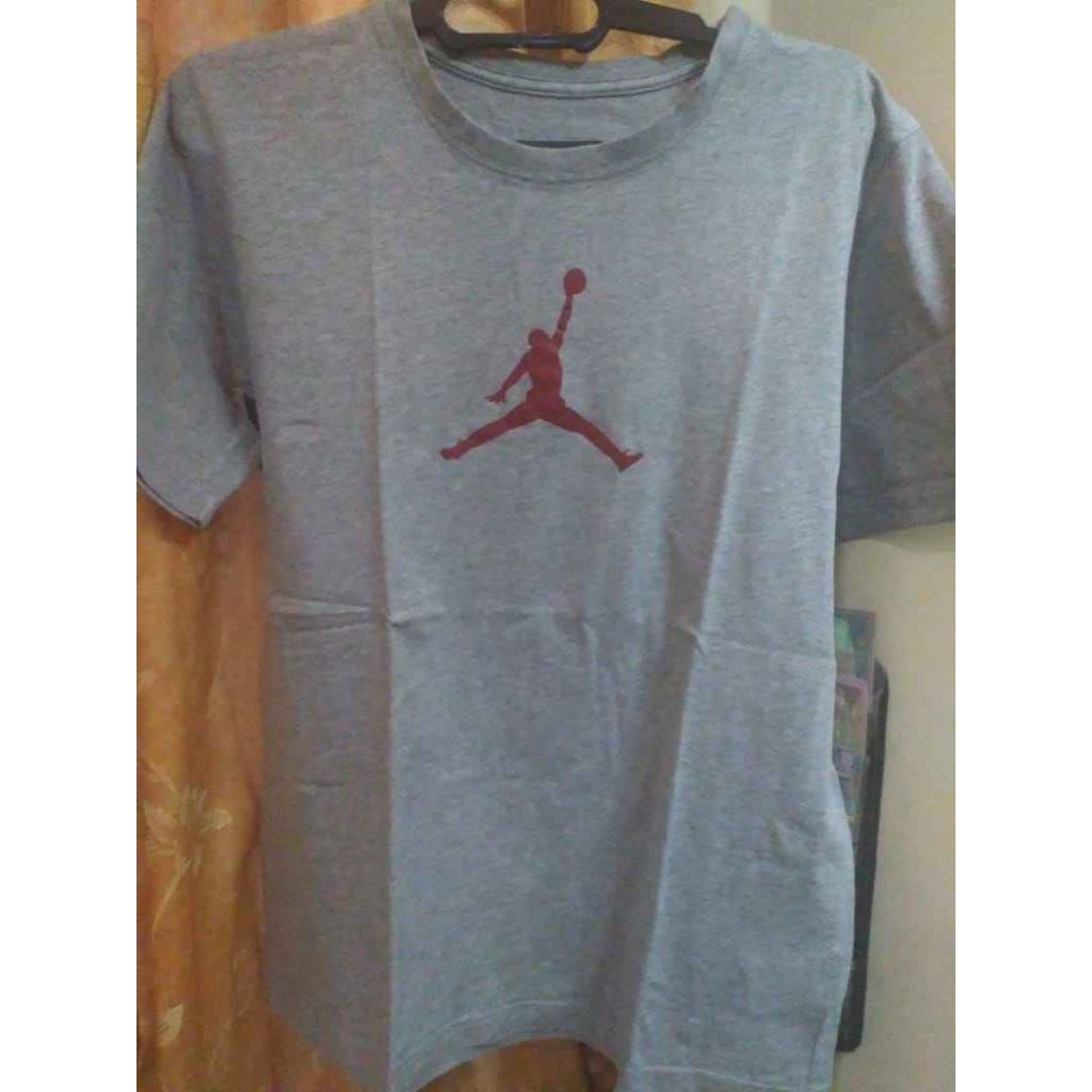 Kaos Air jordan logo preloved