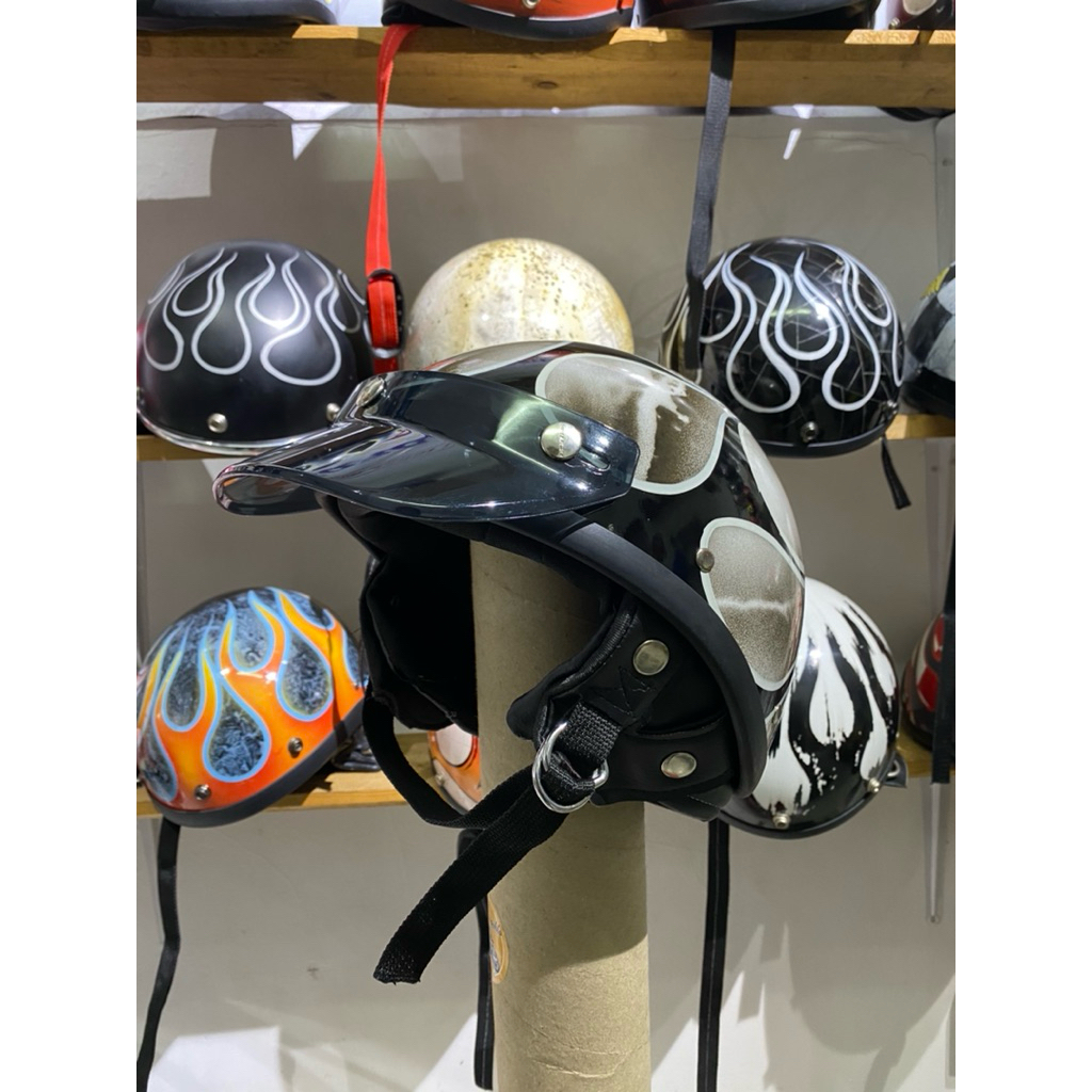 Helm Chips Motif  Pet Hitam Custom