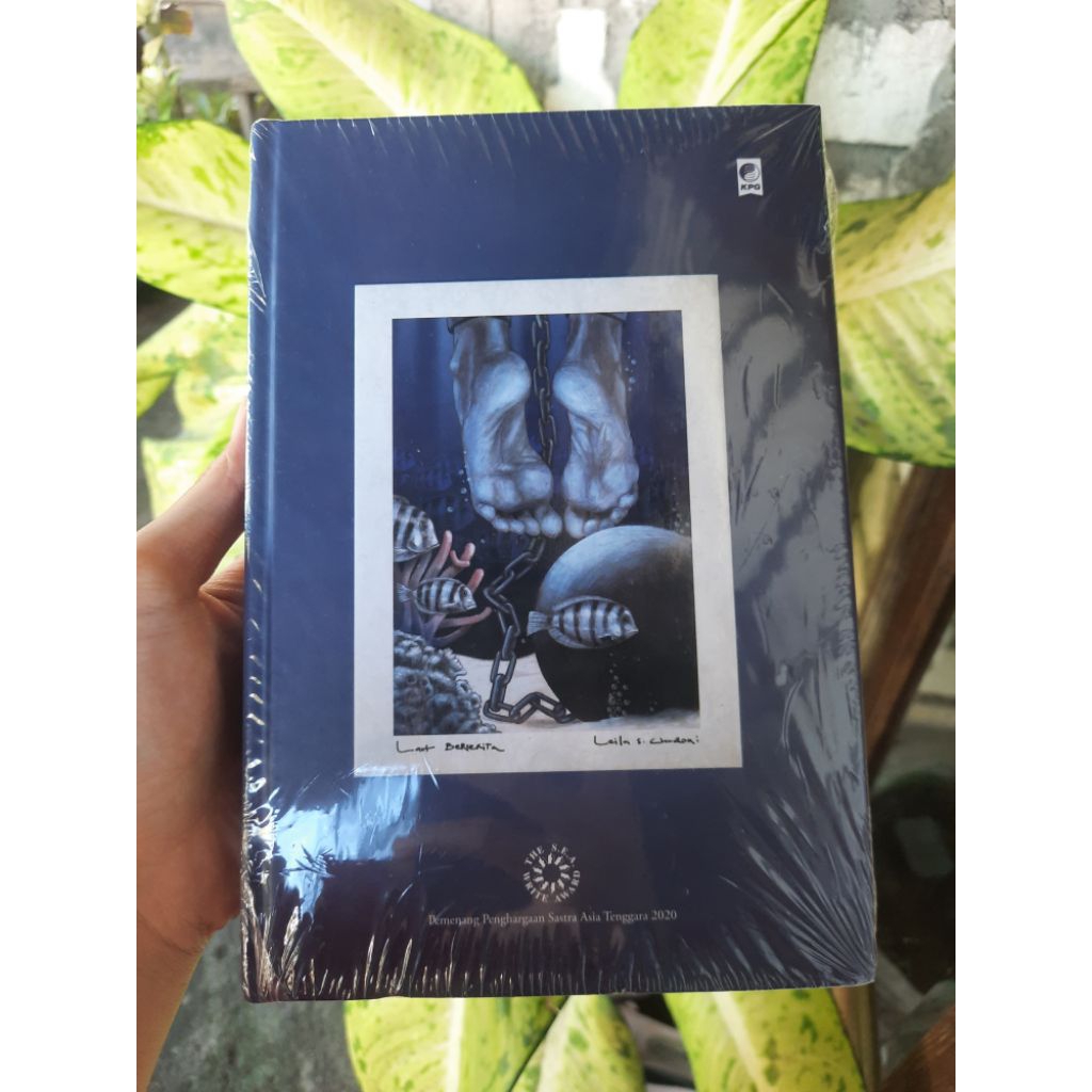 Buku Novel Laut Bercerita - Leila S. Chudori [SEALED]