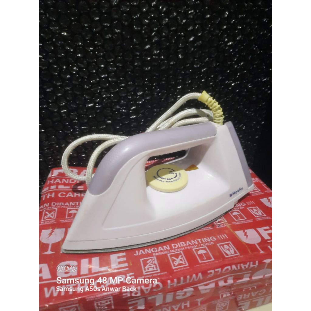 Setrika Miyoko Bekas/Second