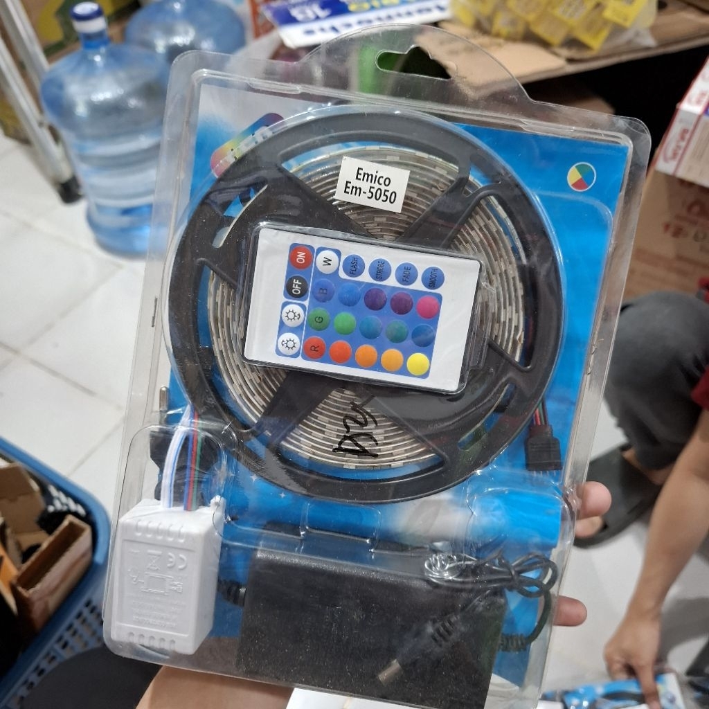 led strip RGB (WARNA WARNI) PAKAI REMOT 5METER emico