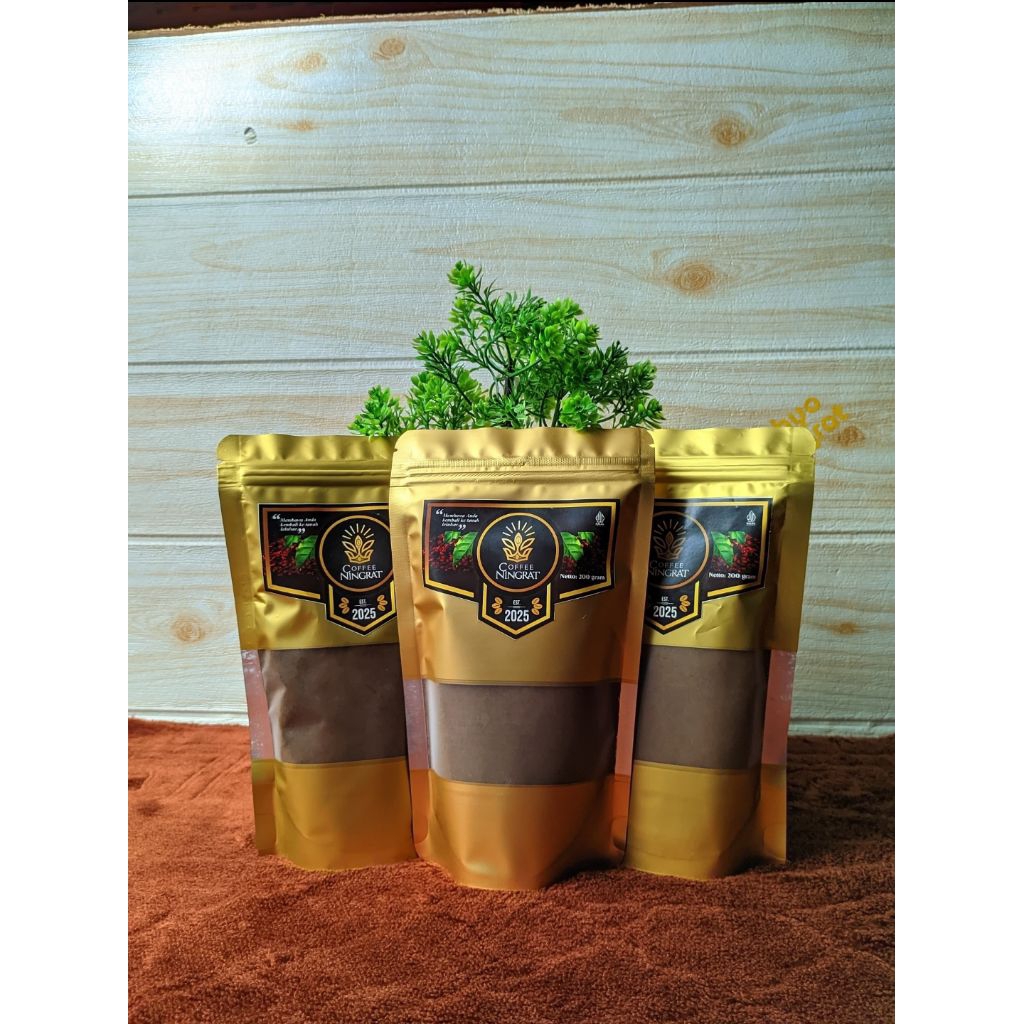 

kopi / kopi ningrat / kopi bubuk / kopi selep / kopi murah/ kopi 200gr.