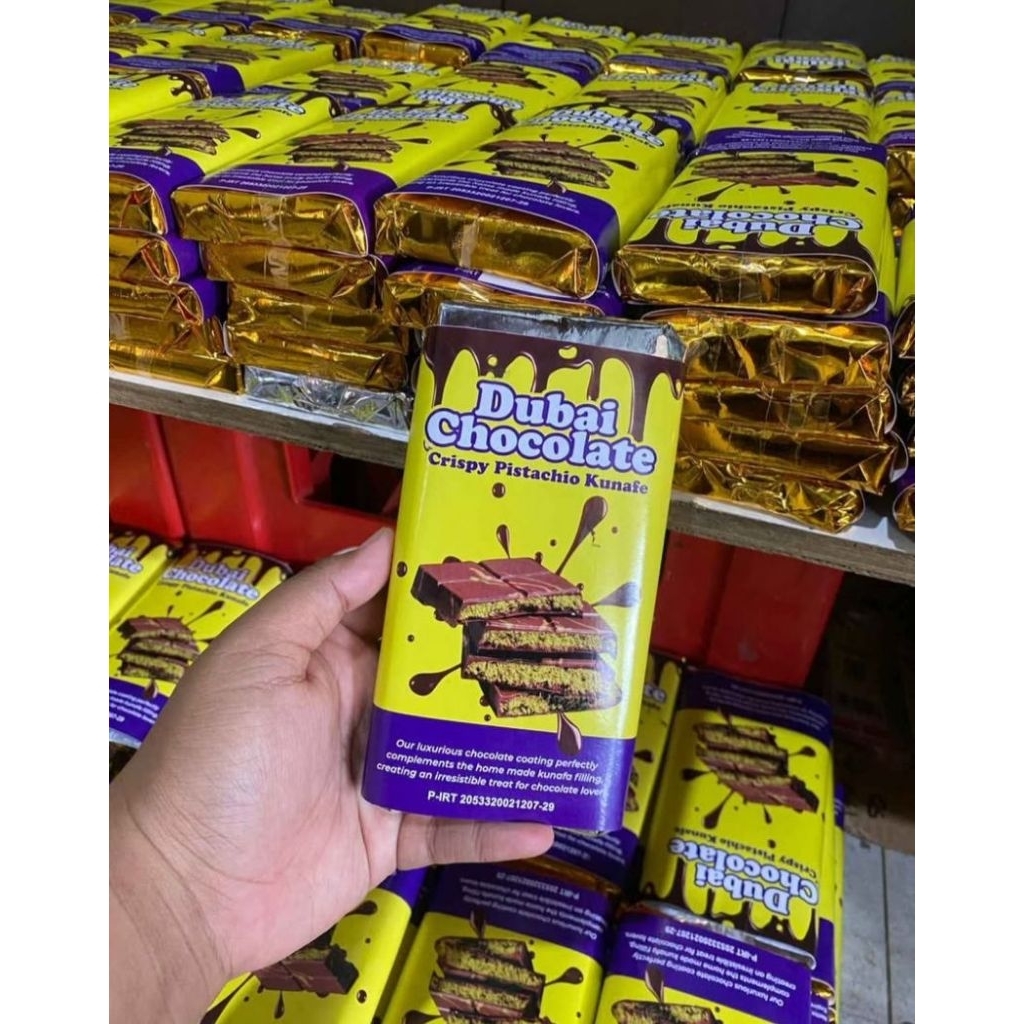 

COKLAT DUBAI ISI PISTACHIO KUNAFA/COKLAT DUBAI HOME MADE/ COKLAT DUBAI ORIGINAL TERMURAH/COKLAT DUBAI HALAL UKURAN JUMBO ATAU BESAR 260Gram