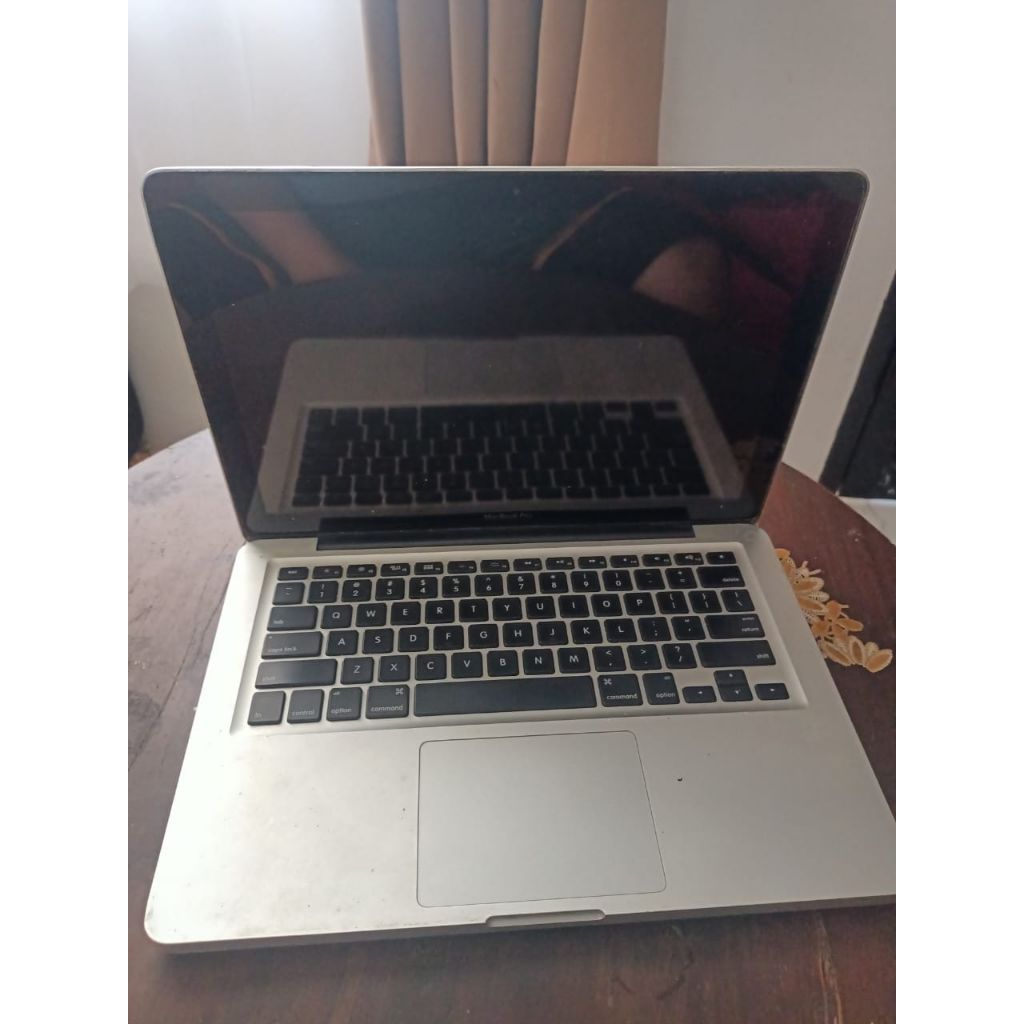 Macbook Pro 2011 matot