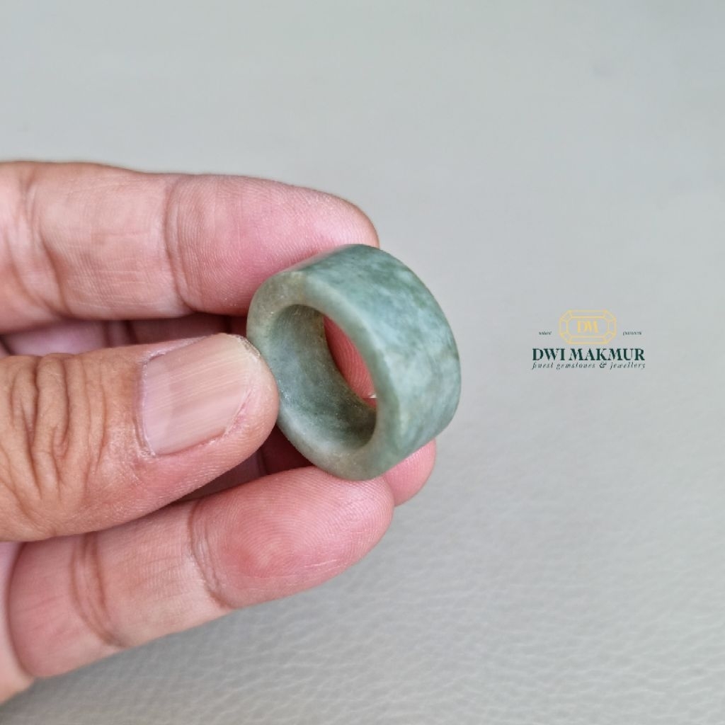 CGL Certified,Nice,Type A JADEITE JADE Ring Burma/Myanmar