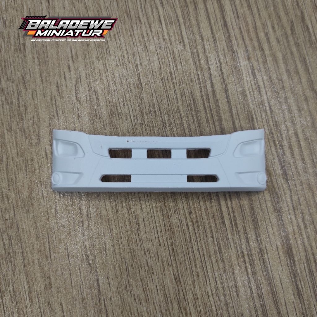 Skala Truk Plastik Bemper Hino 500 Versi Detail