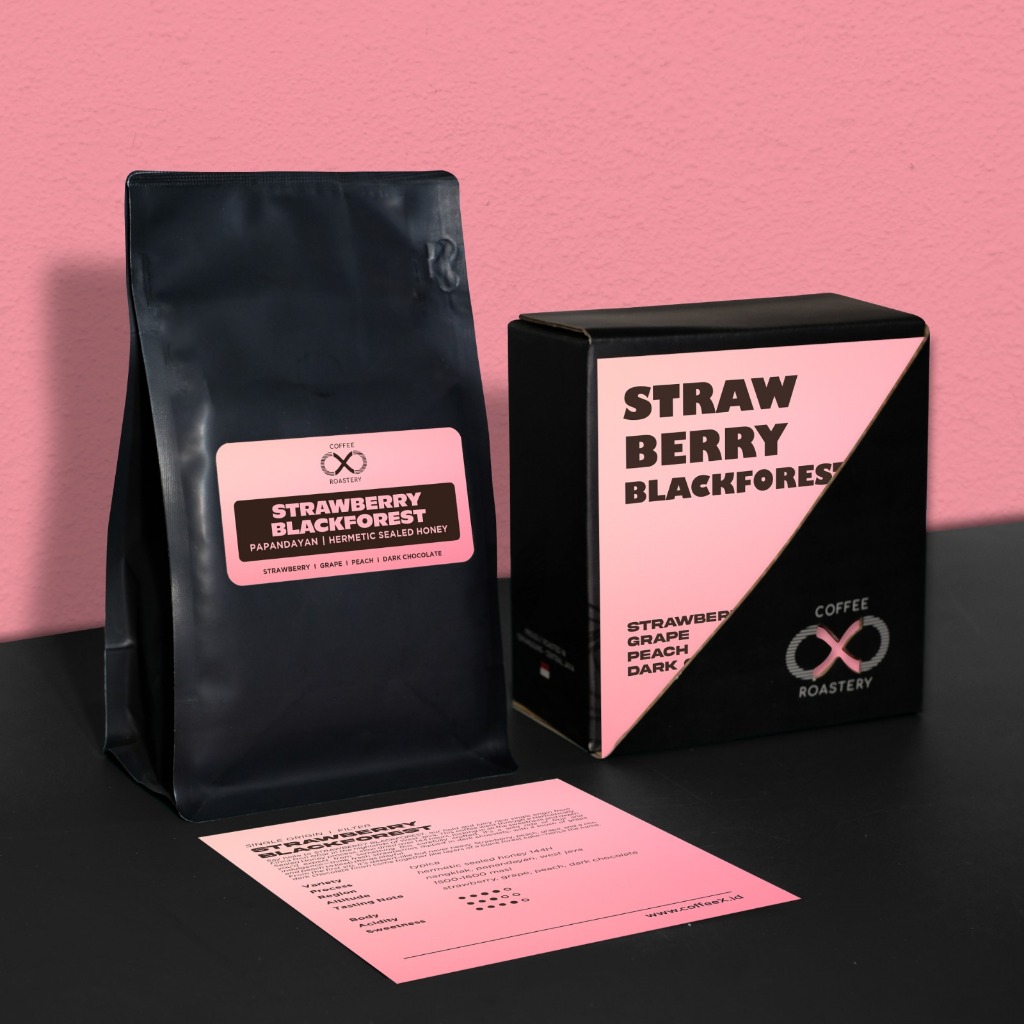 

Biji Kopi Arabika Strawberry Black Forest - Hermetic Sealed Honey 144H