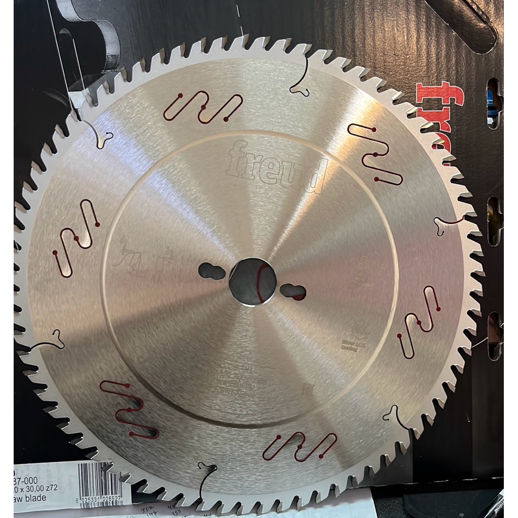 Gergaji /untuk potong kayu panel/ merek freud/ ukuran 12 mata 72/LU2B