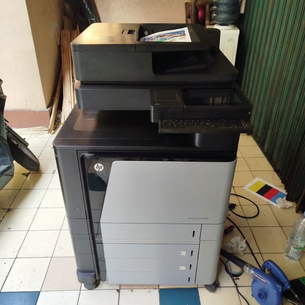 Printer A3 HP Cokor LaserJet Flow M880 Multifungsi Print Scan Copy Fax  A3