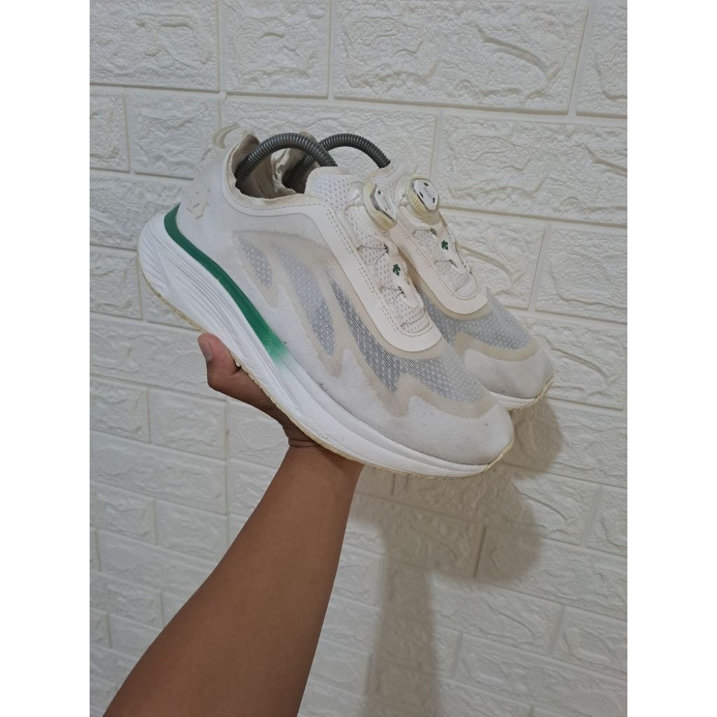 SEPATU BOA DESCENTE