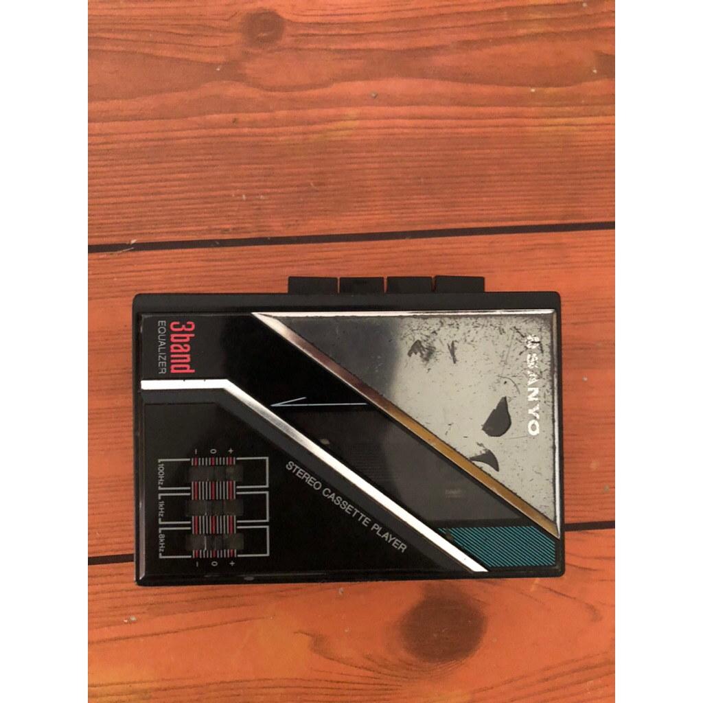walkman Sanyo 3 Band equalizer Stereo Cassette Player