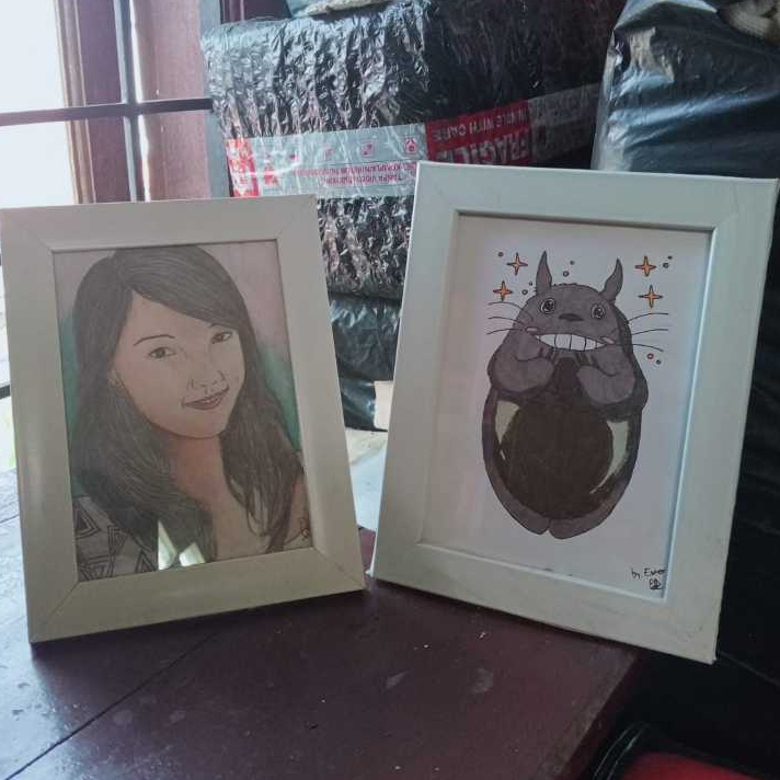 8R kado lukisan wajah untuk pacar, bestie, atau keluarga tercinta bingkai kayu pigura hampers lukis 