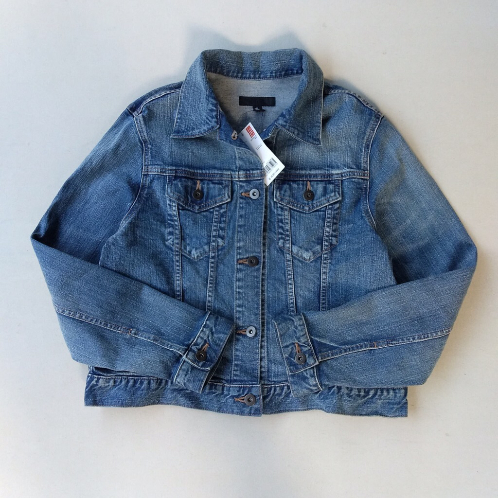 JAKET TRUCKER DENIM UNIQLO BOXY SECOND