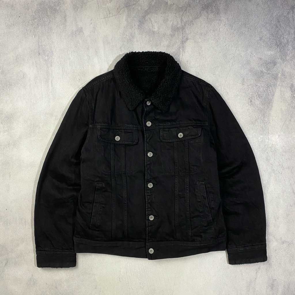 GU by Uniqlo Black Washed Denim Sherpa Boa Lined Trucker Jacket Casual Harrington Work Jacket