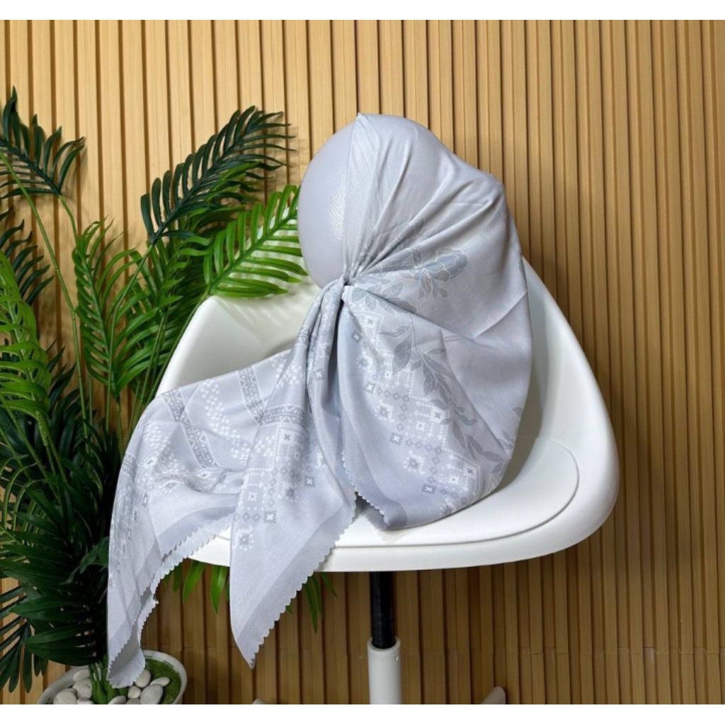 Hijab Segiempat Bahan Voal Premium