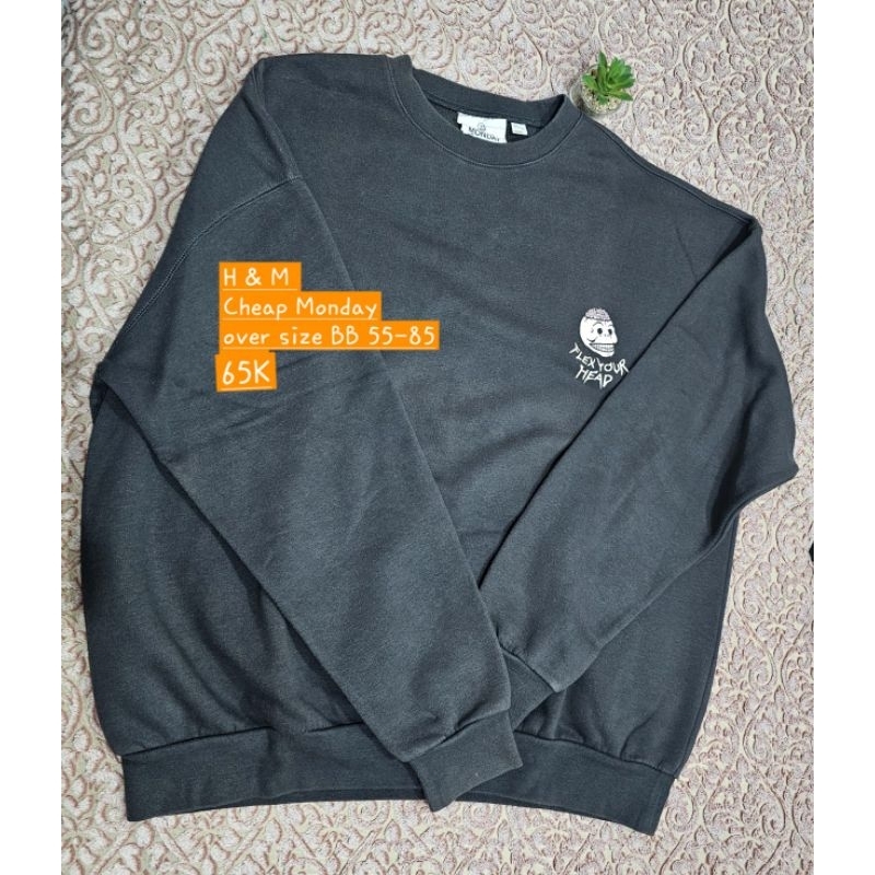 Hoodie H&M Cheap Monday hitam
