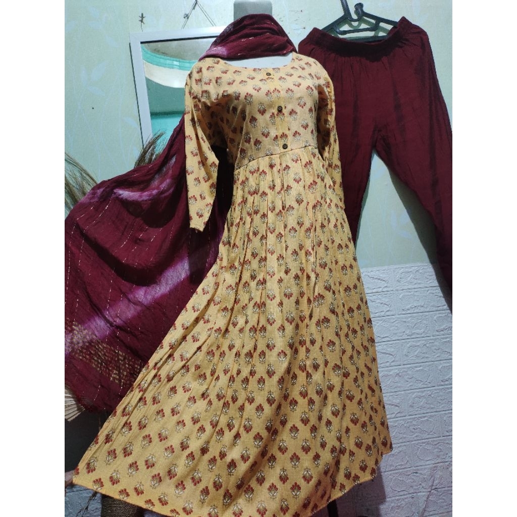 BAJU INDIA/ KURTI ANARKALI SET SERASI/ SPERTI PO